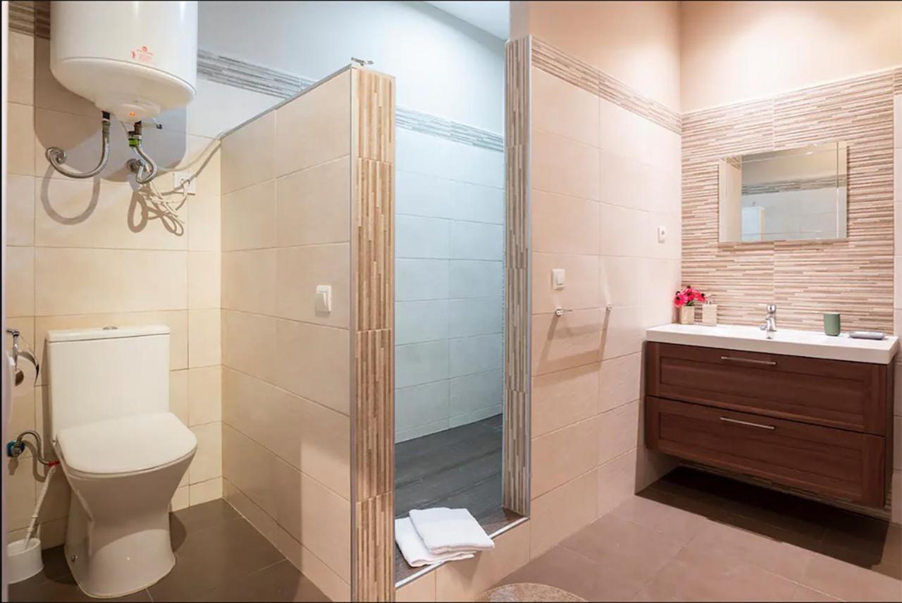 Rustic & Nice Apartment In Malaga Center المظهر الخارجي الصورة